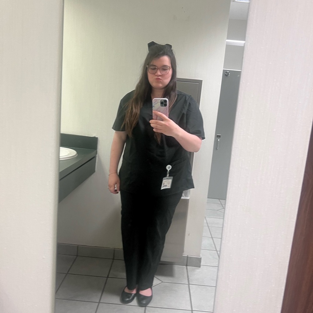 Meet your Posher, Renata